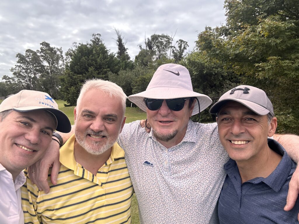 Los cuatro amigos de la línea