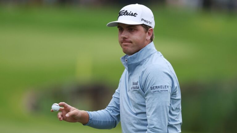 Ryan Gerard firma un gran 65 y lidera el BMW PGA Championship a mitad de camino