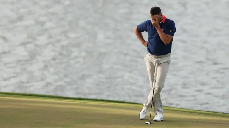 Sorpresa en Medinah: Estados Unidos pierde terreno ante el Equipo Internacional en la Presidents Cup